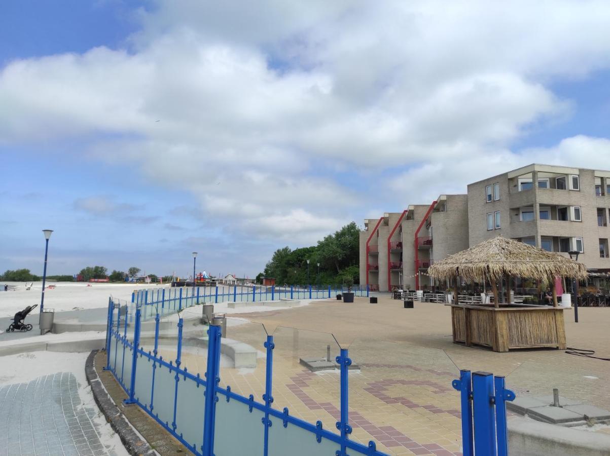 Appartement Ijsselmeer Makkum Strand Exteriör bild