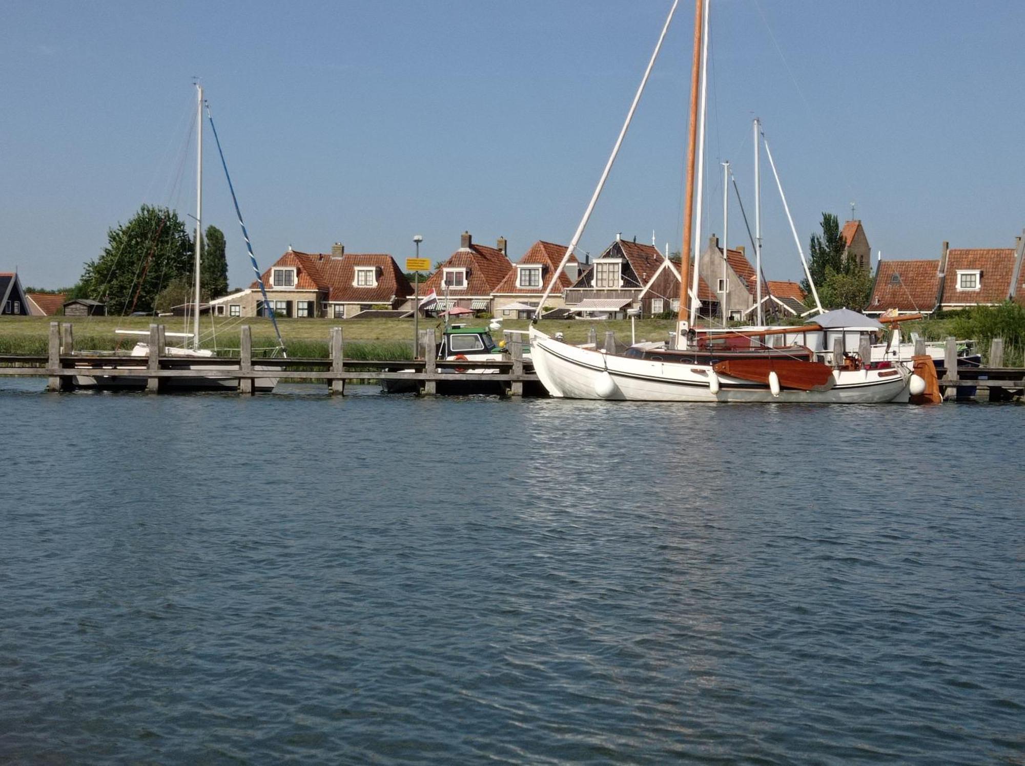 Appartement Ijsselmeer Makkum Strand Exteriör bild