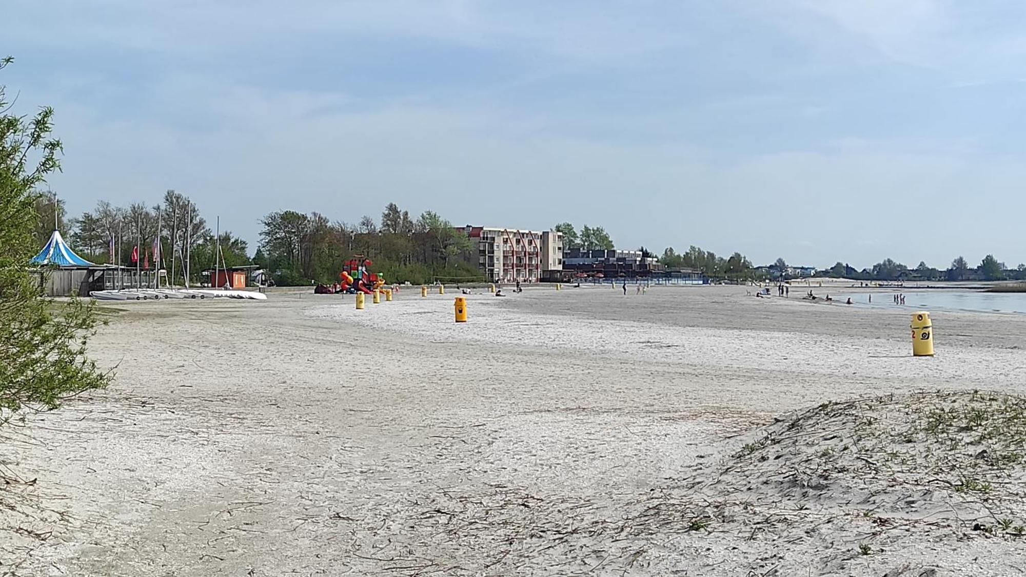 Appartement Ijsselmeer Makkum Strand Exteriör bild